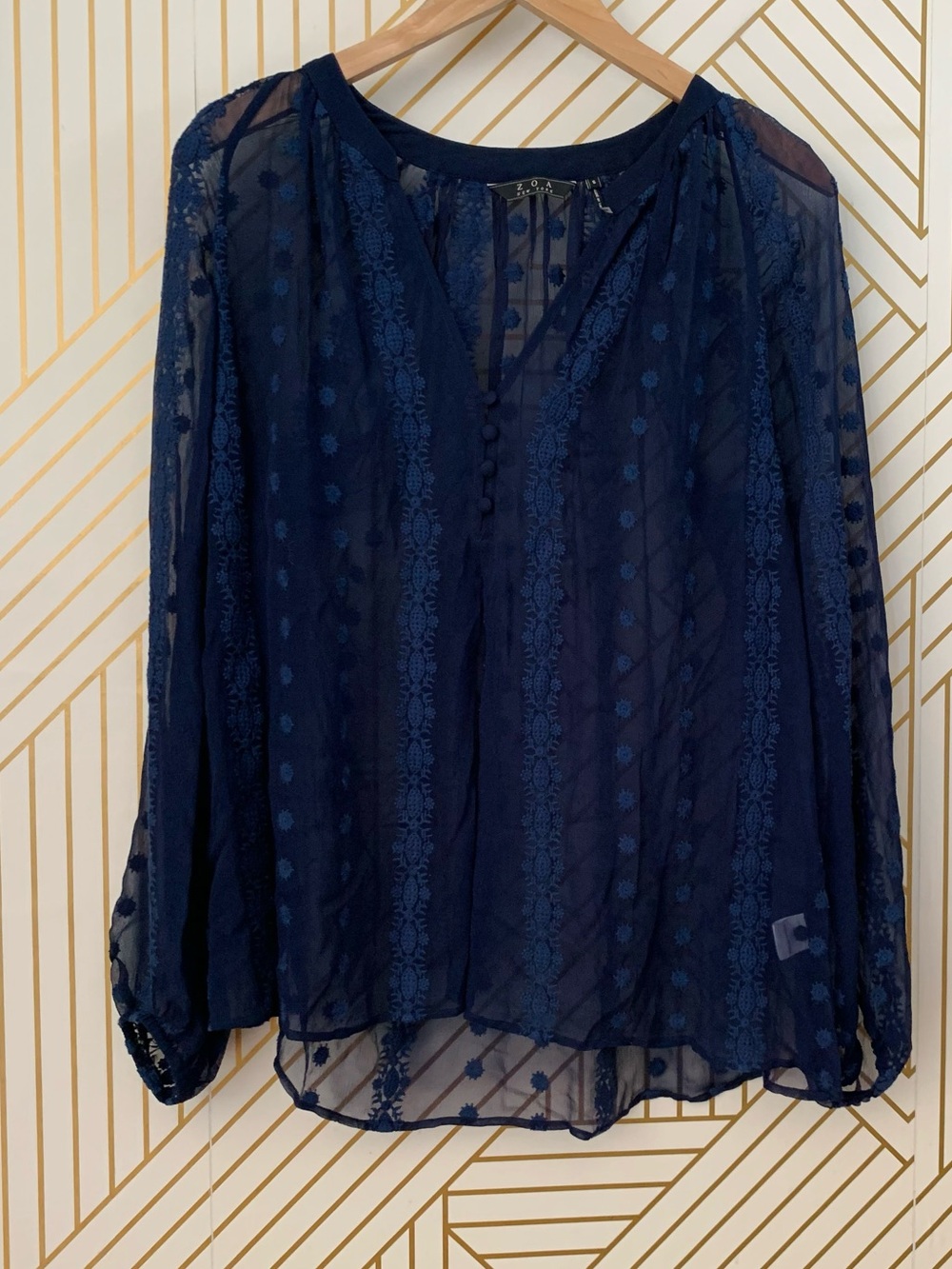 ZOA New York 100% Silk Embroidered Peasant Blouse romantic feminine semi sheer S